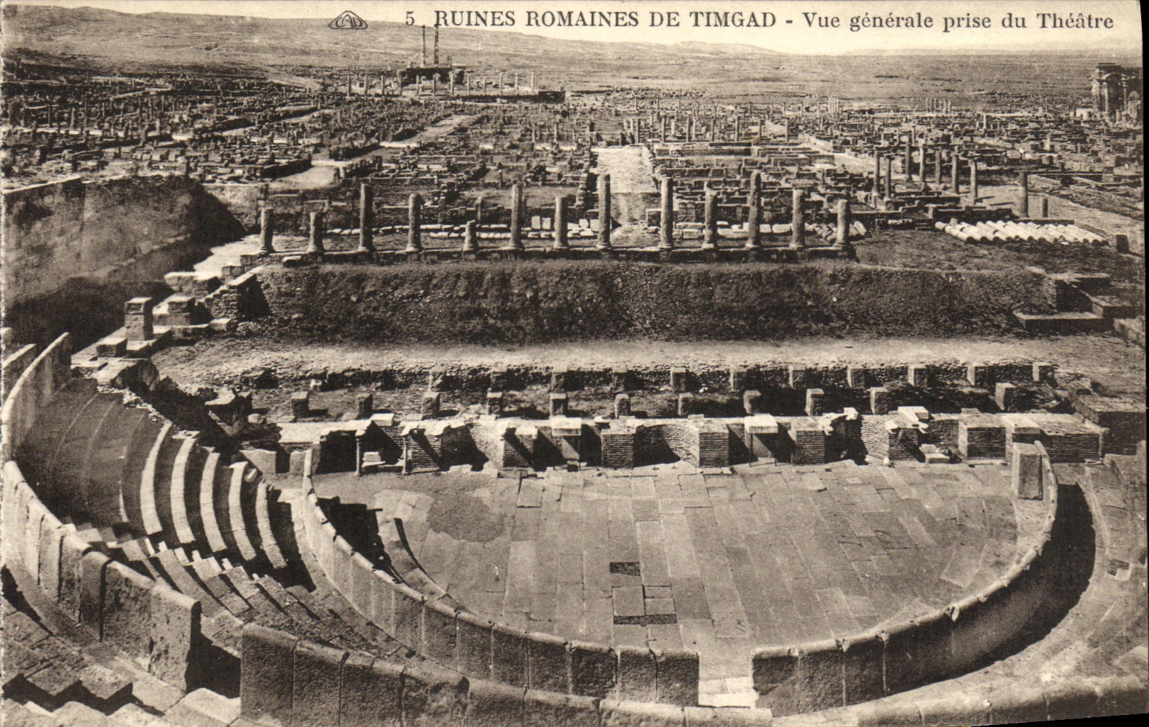 CPA Ruines Romaines De Timgad Vue Generale prise du theatre
