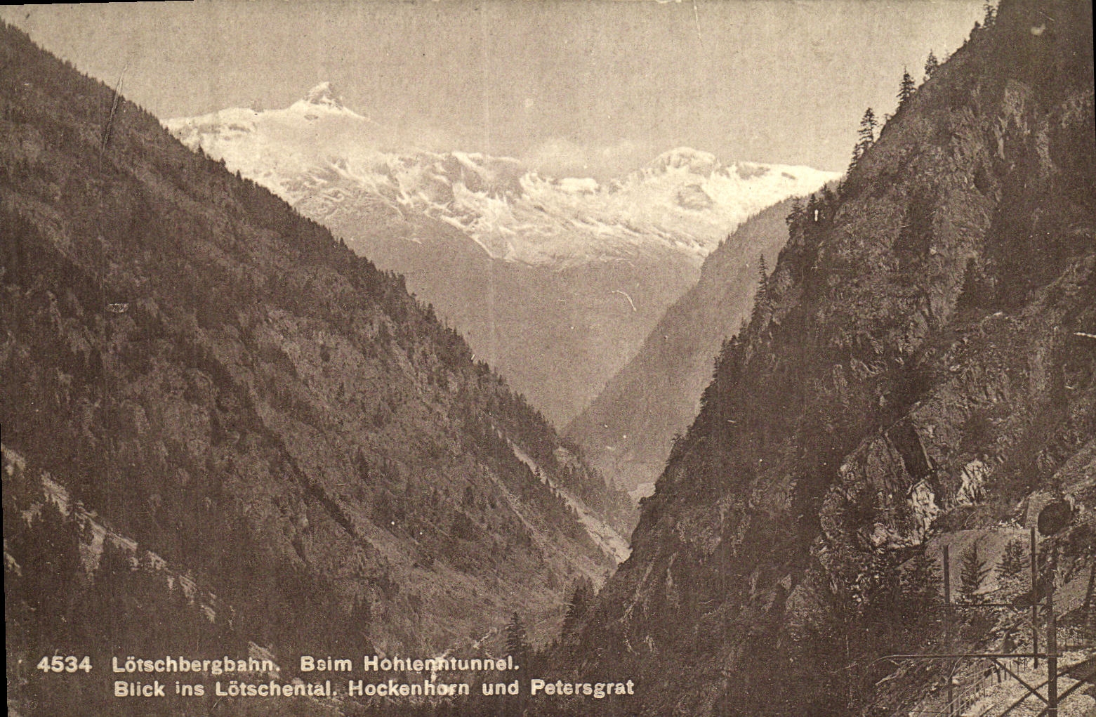 CPA Lotschbergbahn Baim Hohlenntunnel
