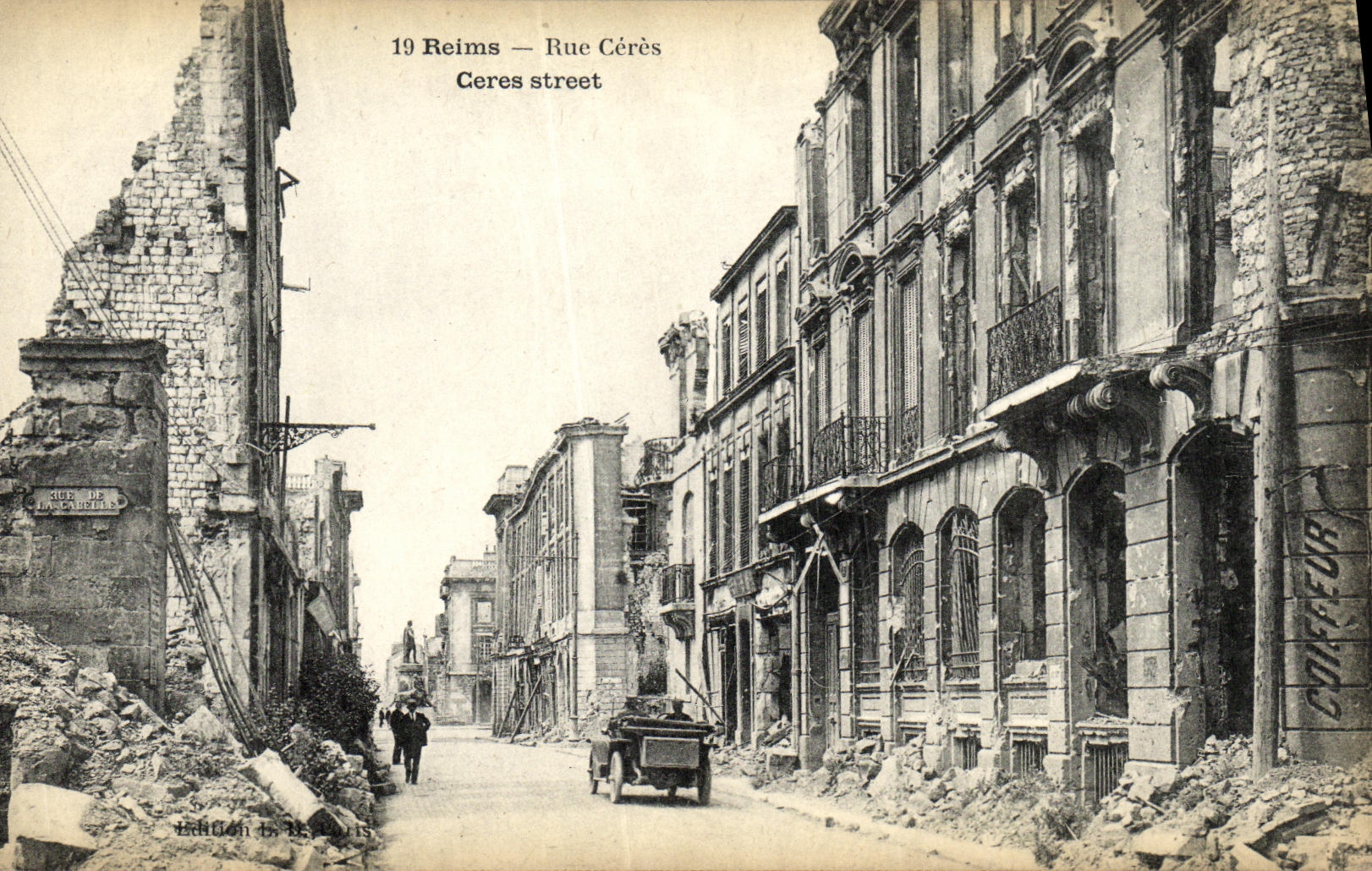 VINTAGE POSTCARD Rheims Street Ceres Militaria