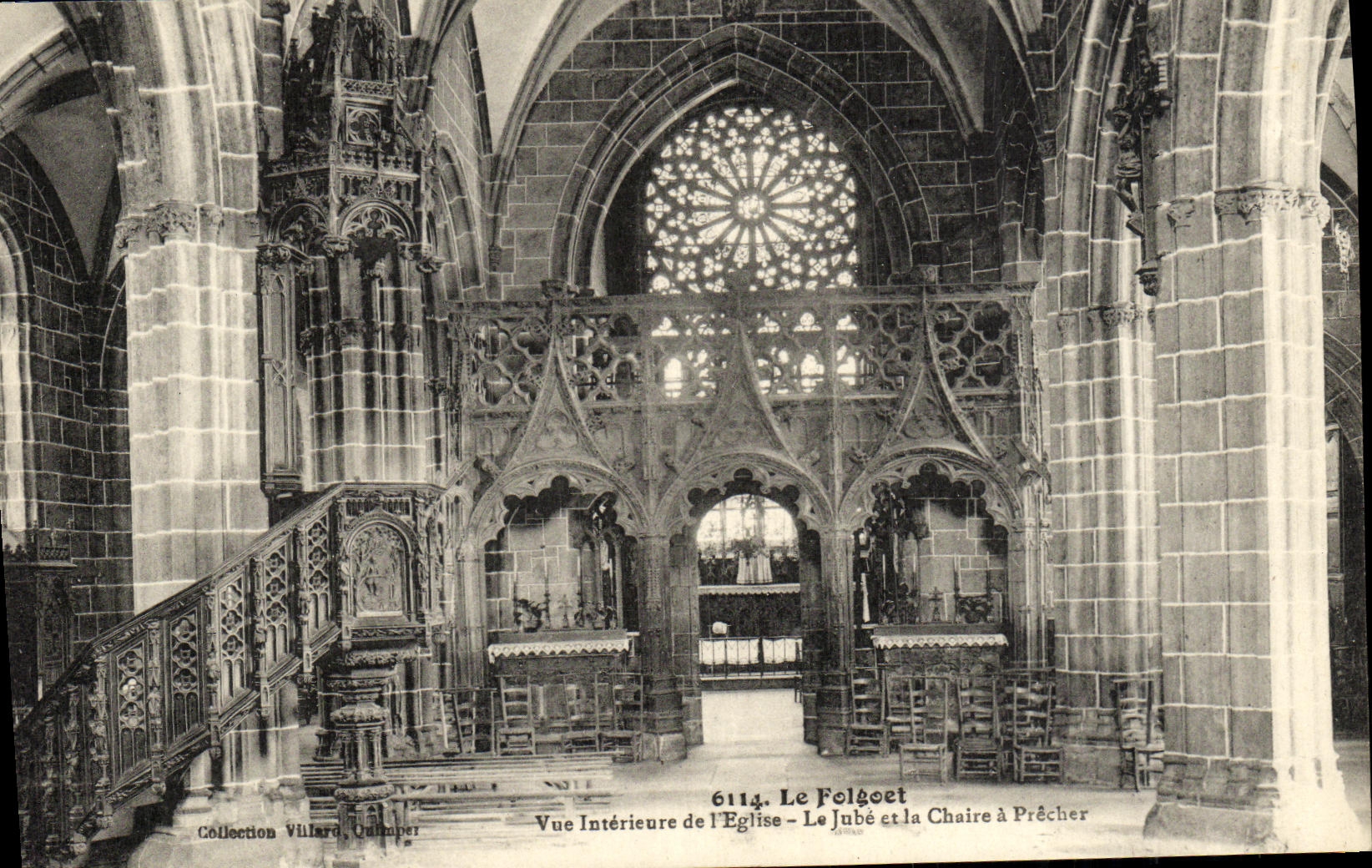 CPA Le Folgoet Vue Interieure de I Eglise Le jube et la chaire a precher