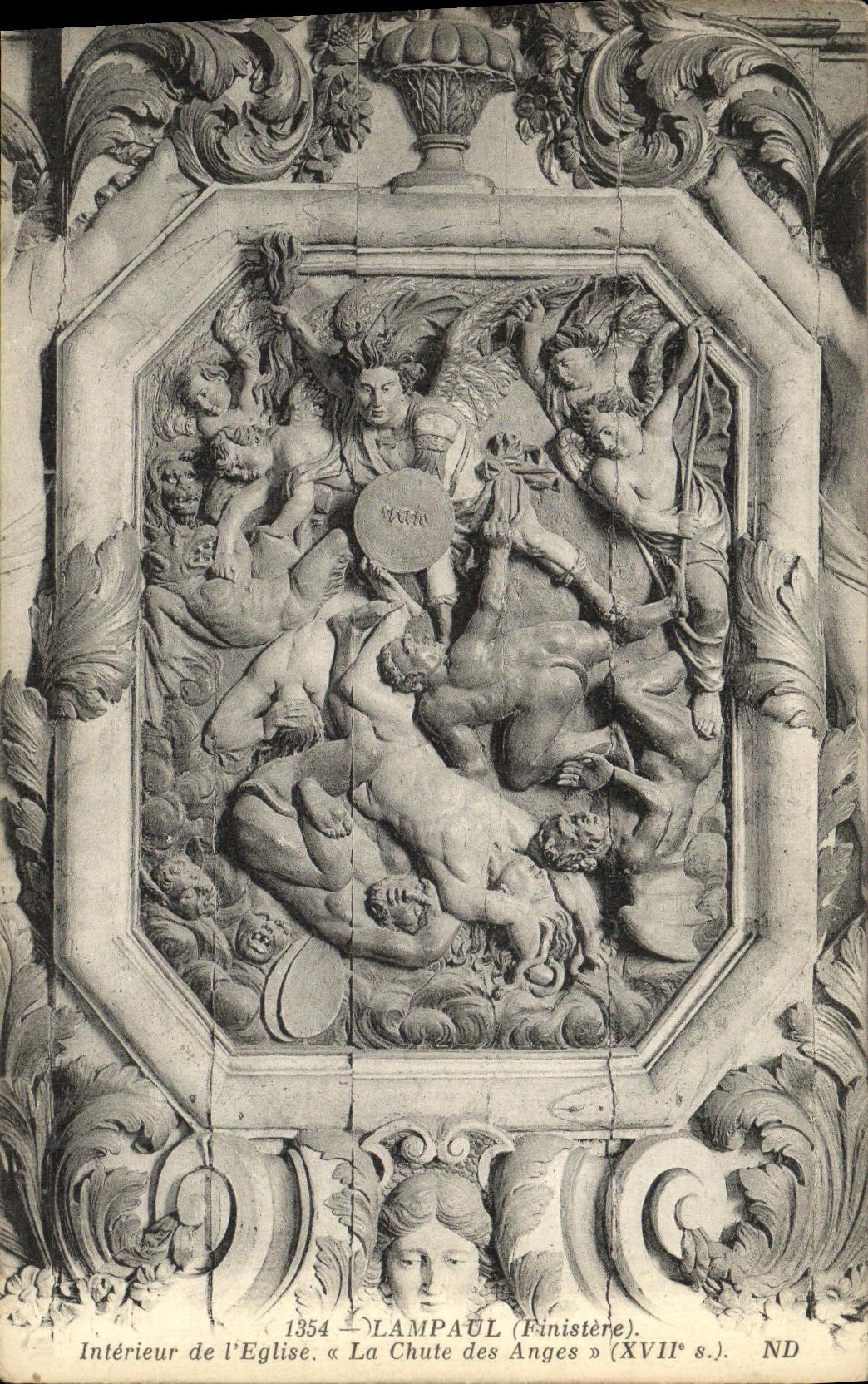 CPA Lampaul Finistere Interieur de L Eglise La chute des anges