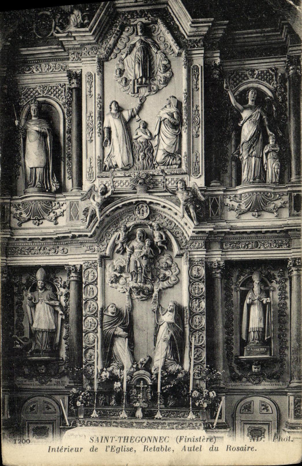 CPA St Thegonnec Finistere Interieur de l eglise Autel du rosaire