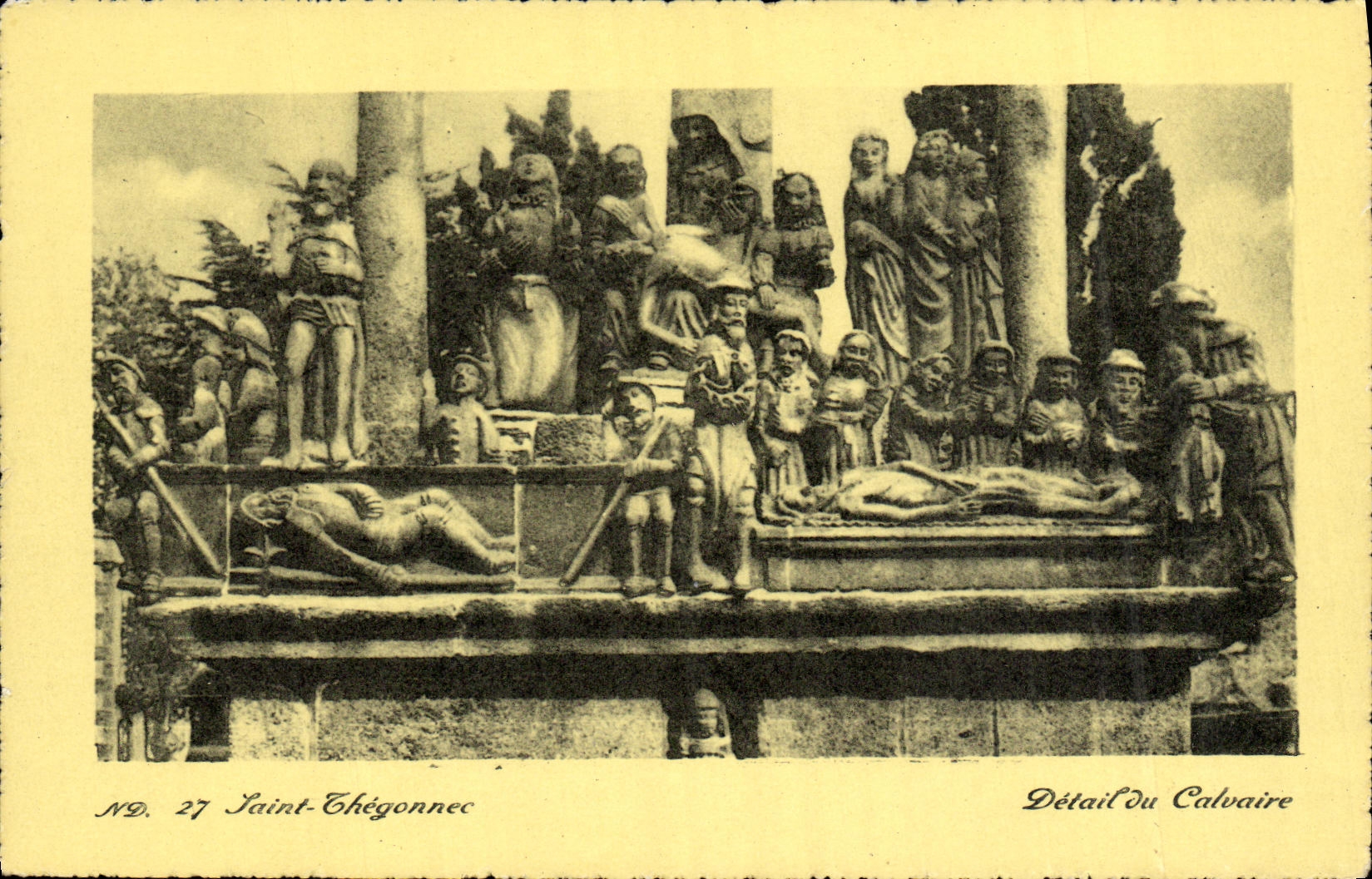 CPA Saint Thegonnec Detail du Calvaire