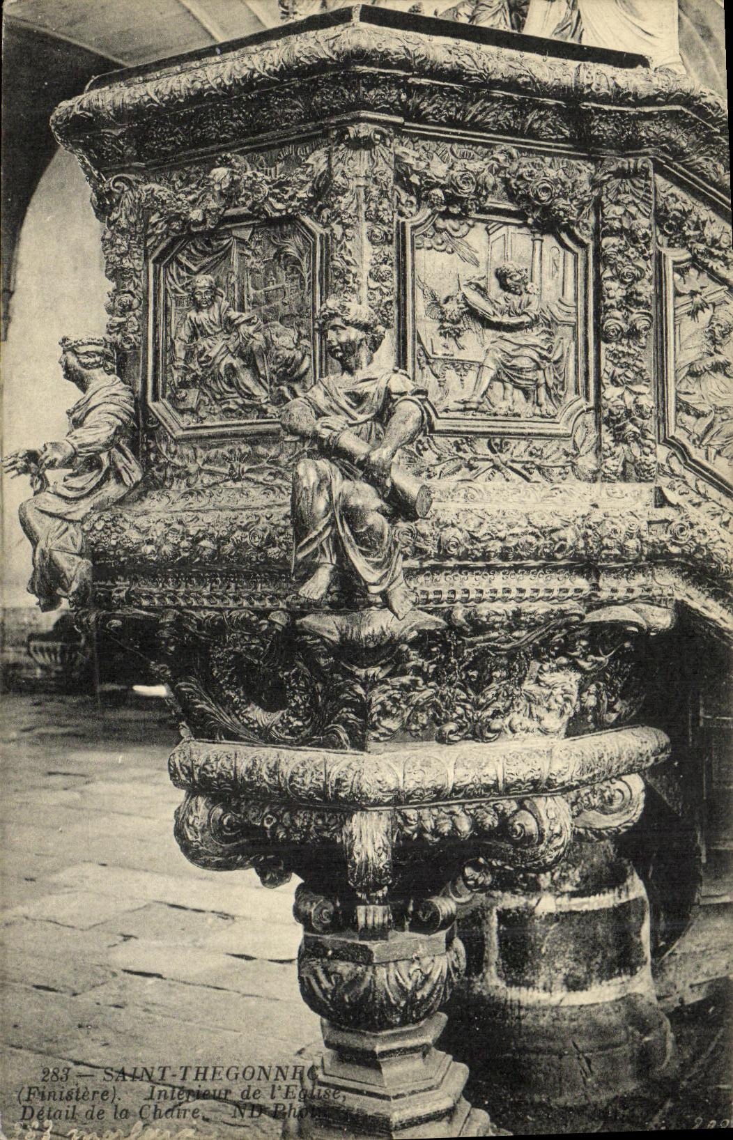 CPA Saint Thegonnec Finistere Interieur de l eglise Detail de la chaire