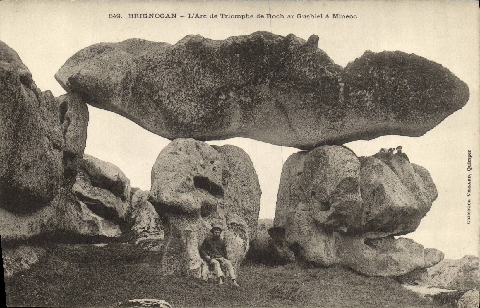 VINTAGE POSTCARD Brignogan L Arc de Triomphe of rear Roch Guehiel has Mineoc