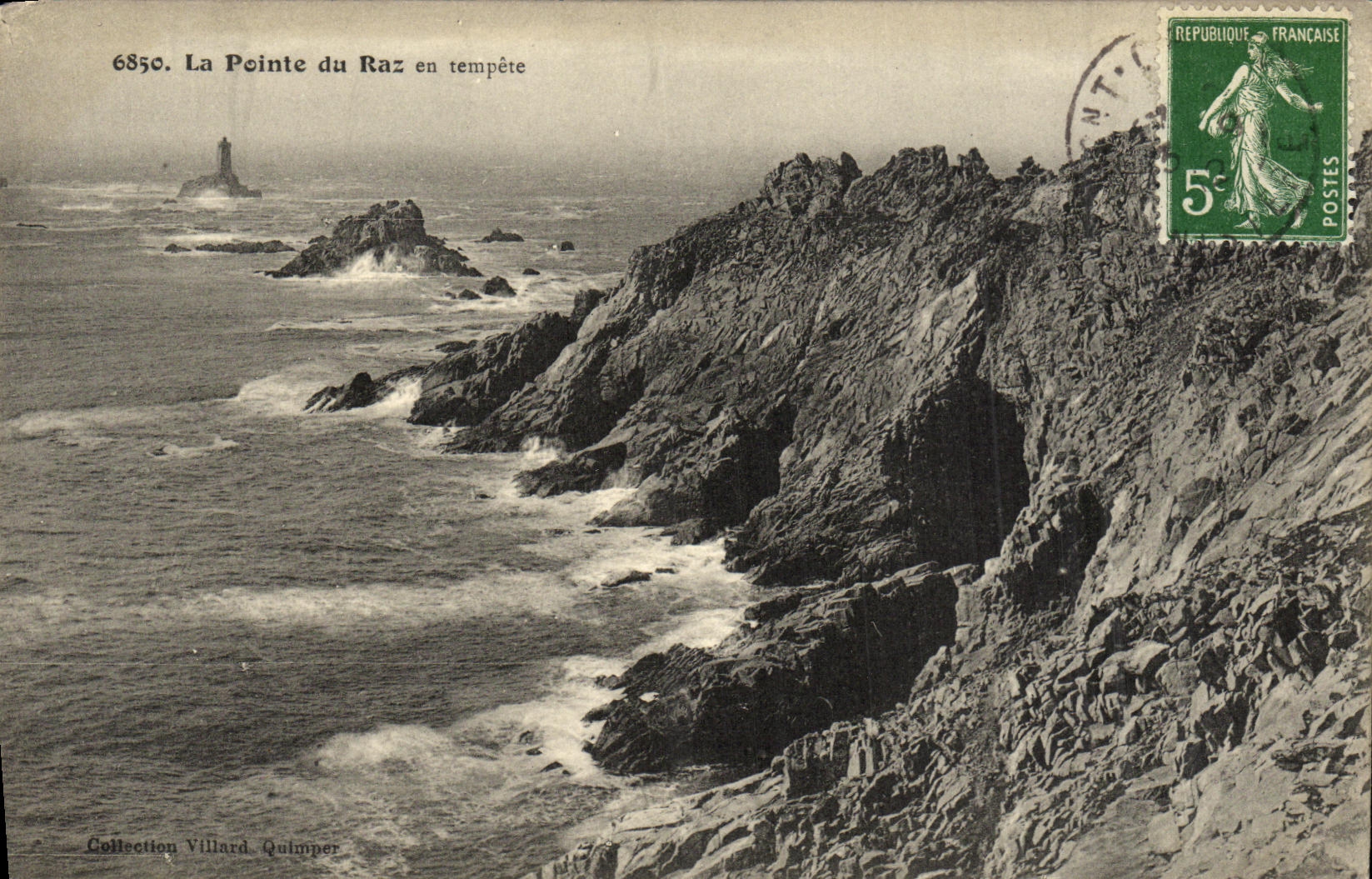 CPA La Pointe du raz en tempete