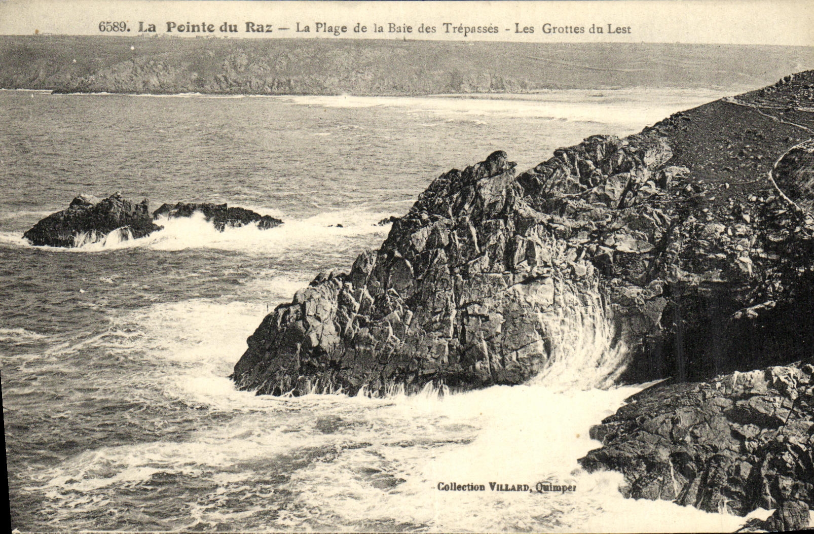 CPA La Pointe du raz La Plage de la baie des Trepasses Les grottes du Lest