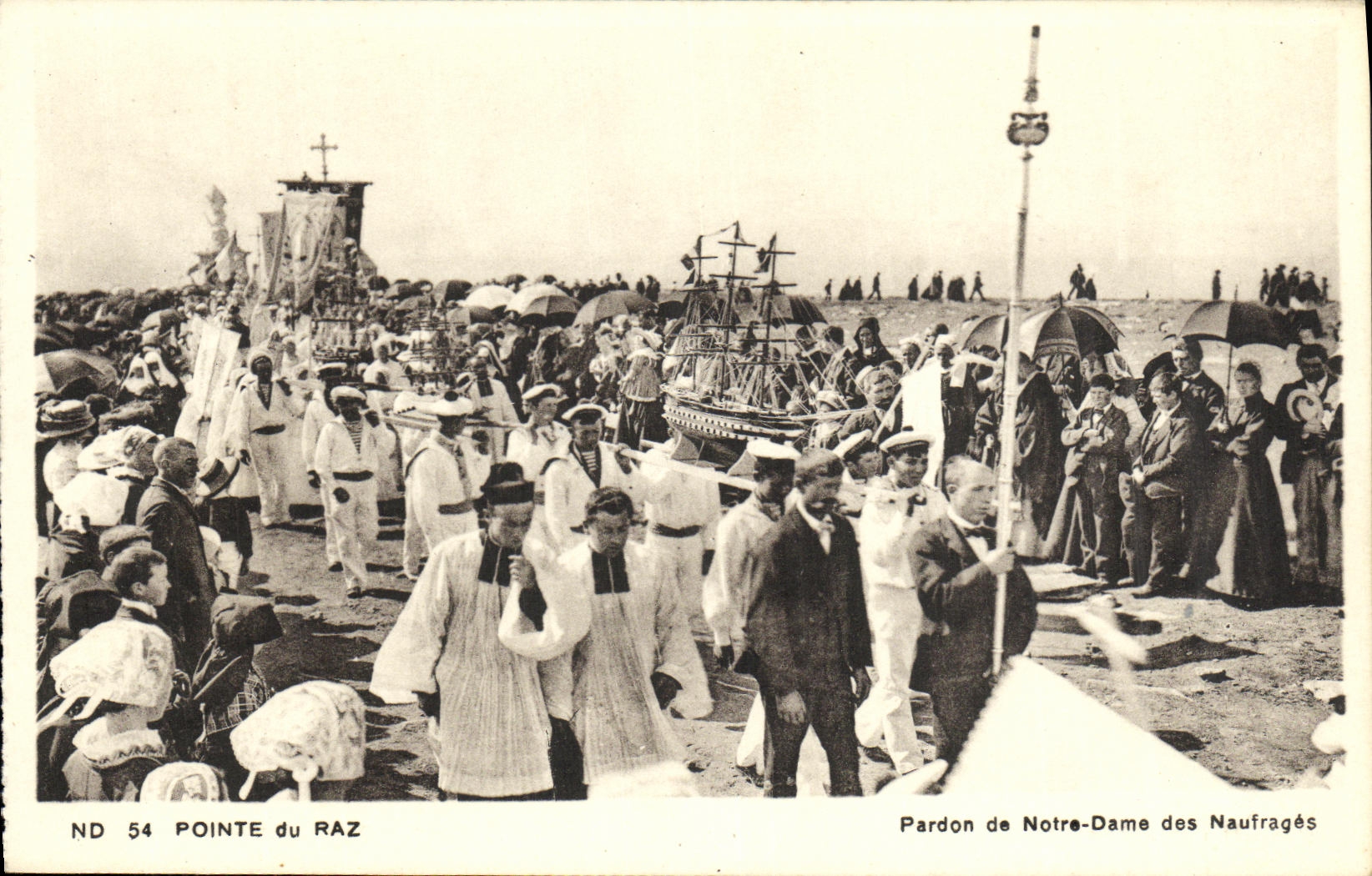 CPA La Pointe du raz Pardon de Notre Dame des naufrages