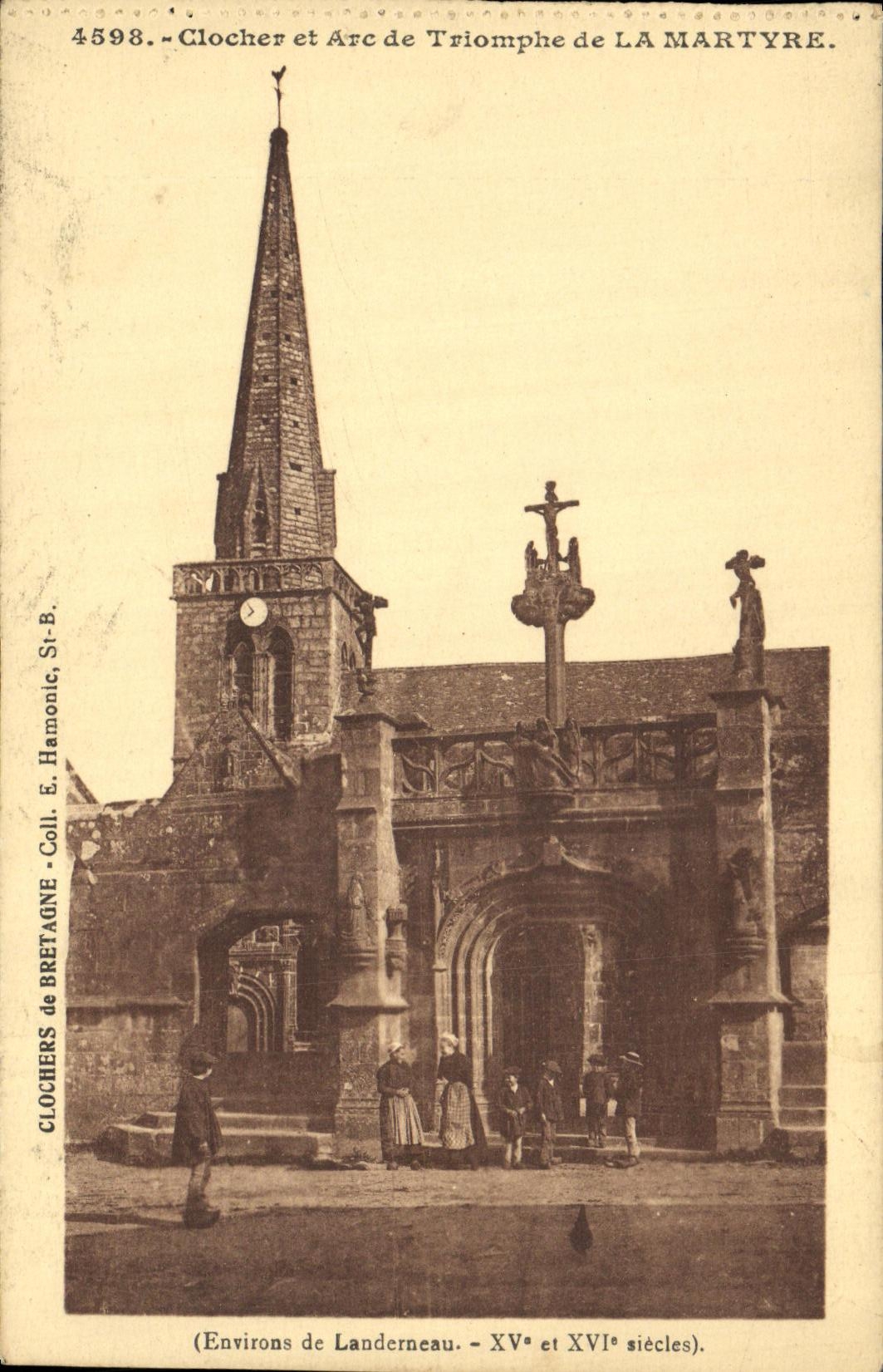 CPA La Martyre Clocher et Arc de Triomphe Environs de Landerneau