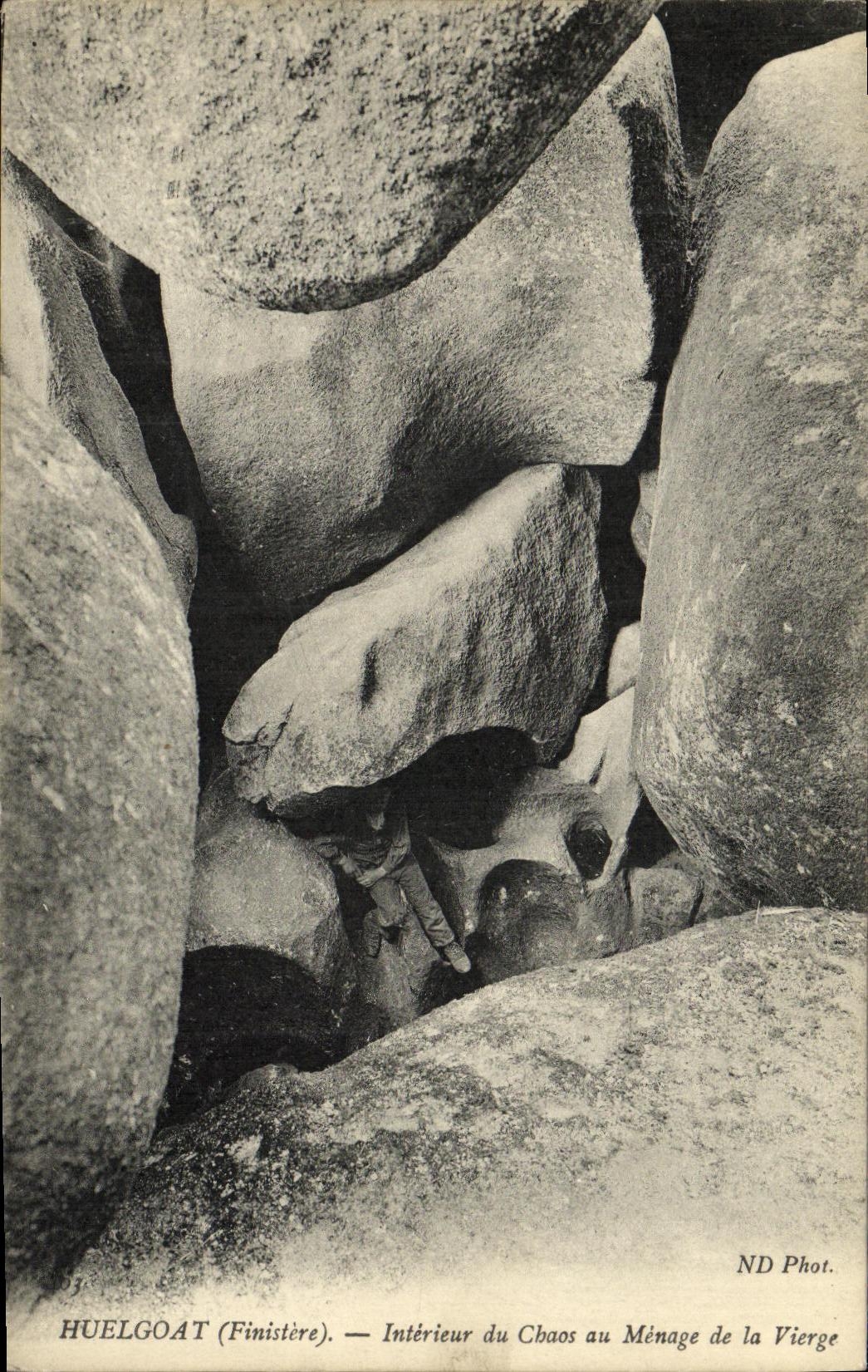 VINTAGE POSTCARD Interior Huelgoat of Chaos to the Household of the Virgin