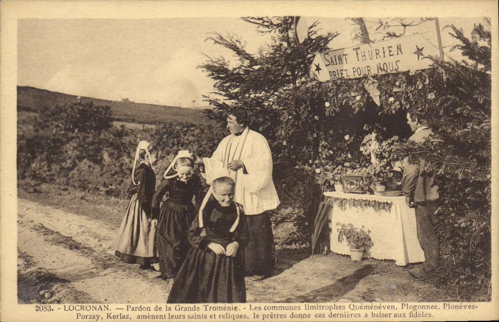 VINTAGE POSTCARD Locronan Pardon of Large Tromenie the communes bordering bring the holy relics Guemeneven Plogonnec Plo