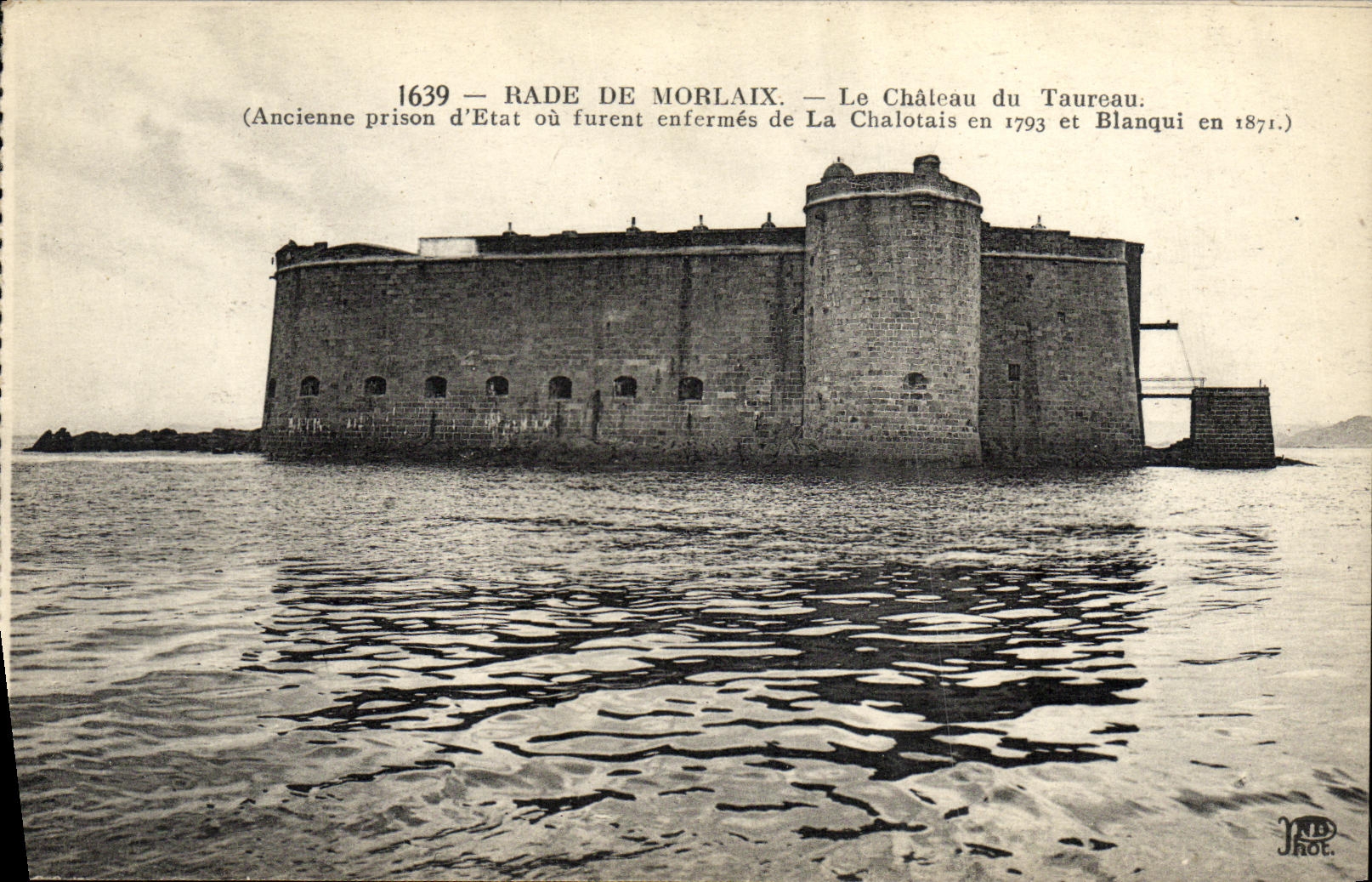 CPA Morlaix Rade De Le Chateau du Taureau Ancienne prison d etat