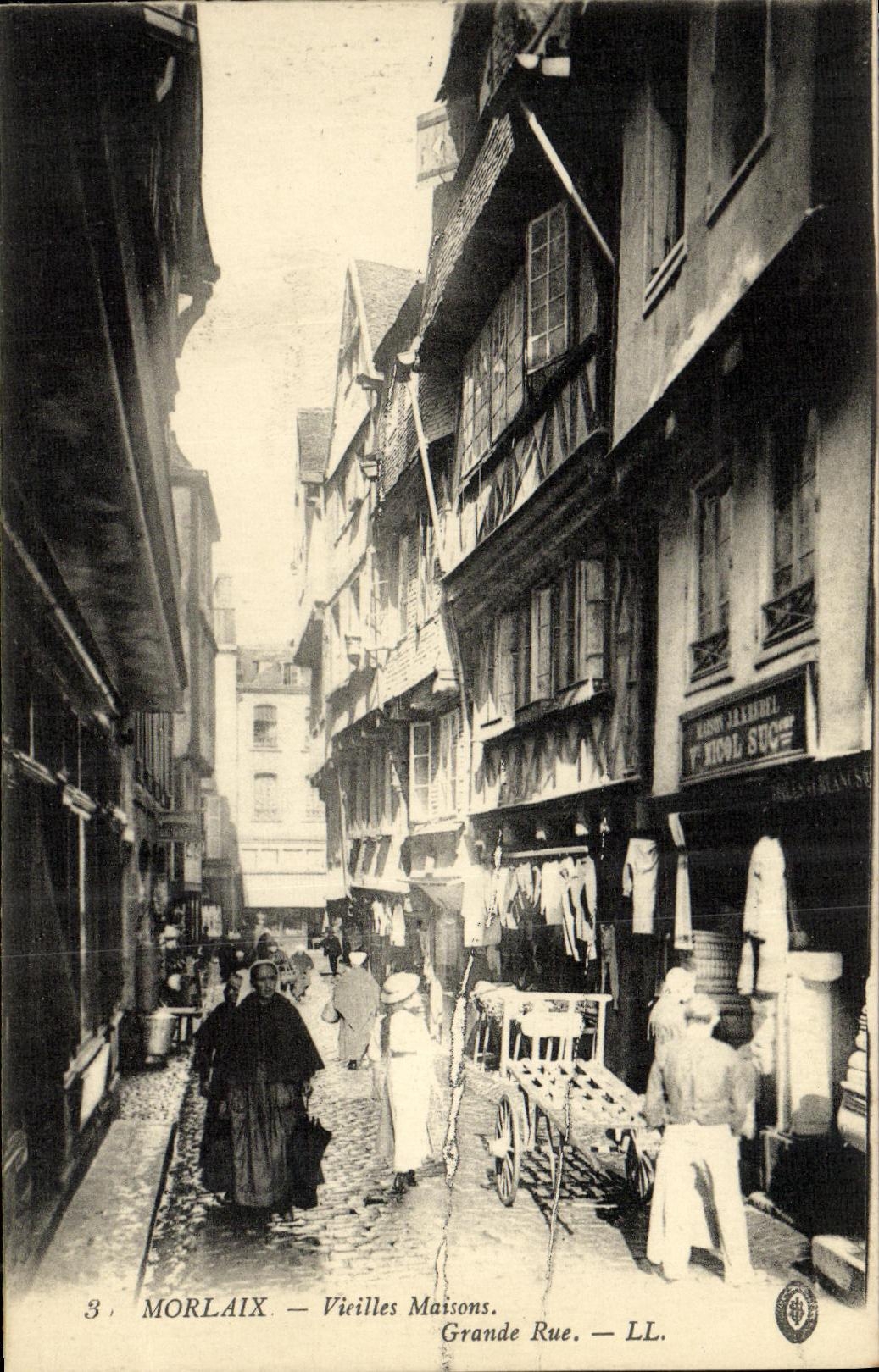CPA Morlaix Vieilles Maisons Grande Rue