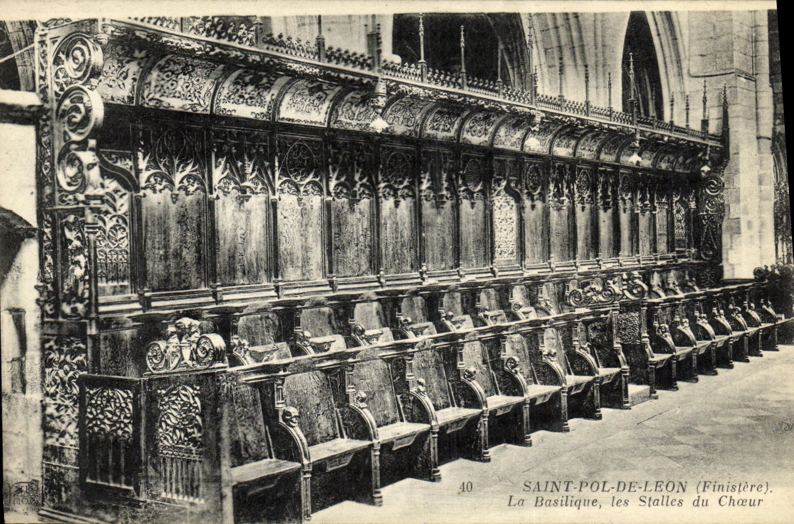 VINTAGE POSTCARD Holy pol  Of Leon the Basilica Stalls of the Chorus