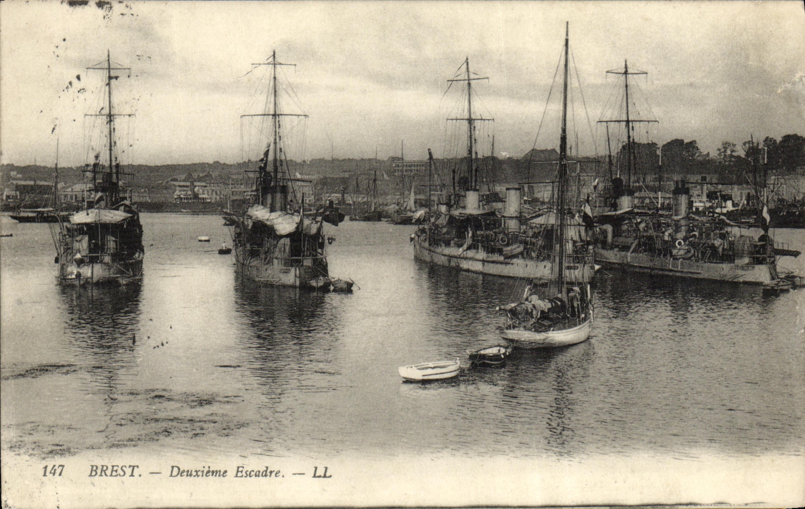 CPA Brest Deuxieme Escadre Bateaux