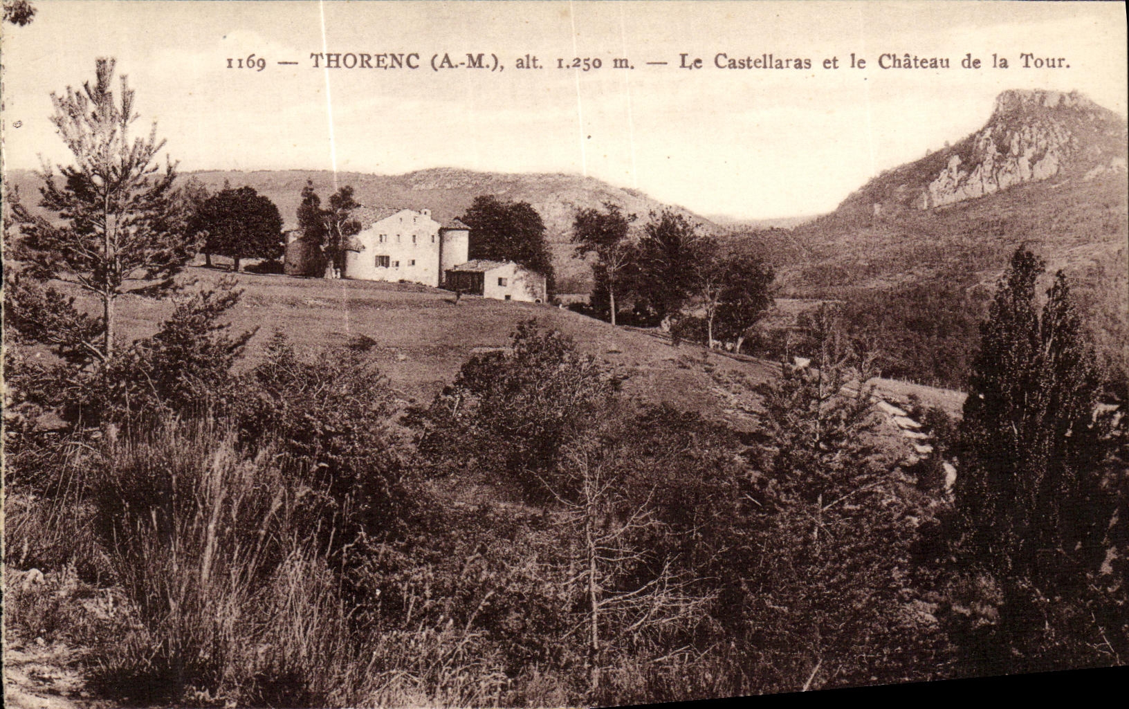 CPA Thorenc Le Castellaras et le Chateau de la Tour