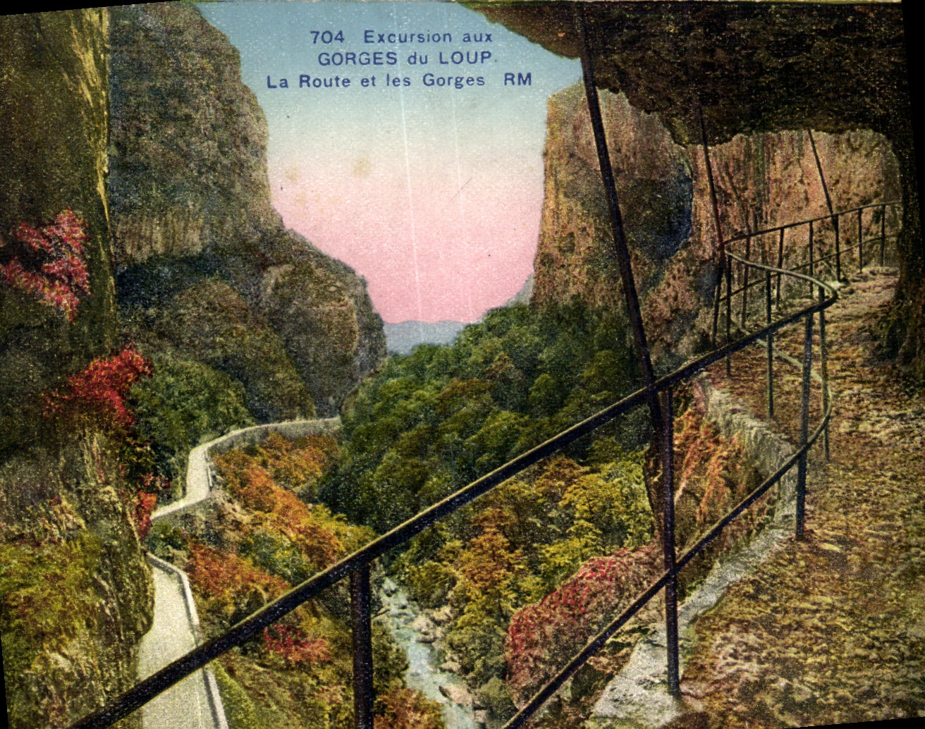 CPA Gorges du Loup La Route et les Gorges