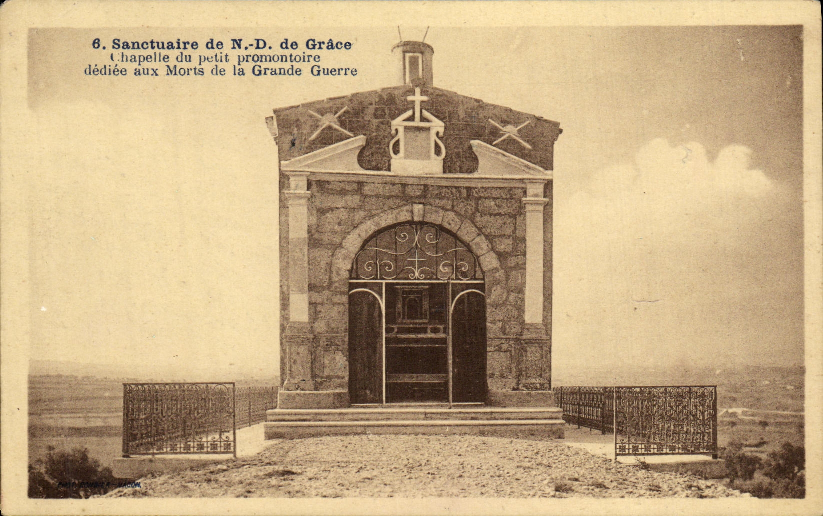 VINTAGE POSTCARD Nd Sanctuary of Grace Vault of the small headland dediee to died of the Militaria Great War