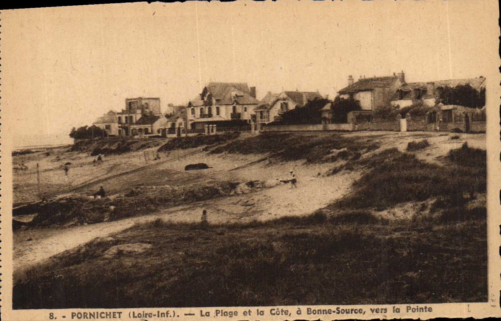 VINTAGE POSTCARD Pornichet the Beach and the dimension has Bonne Source towards the Point