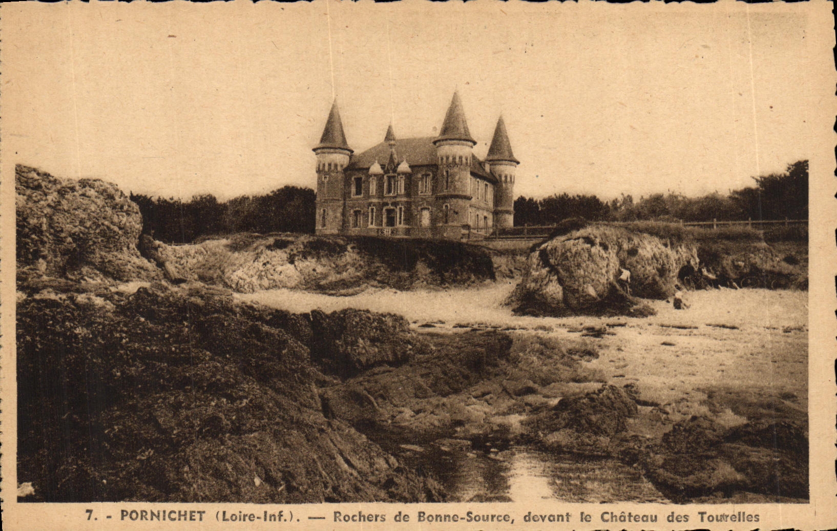 VINTAGE POSTCARD Pornichet Rocks of Good Source in front of the Castle of the Turrets