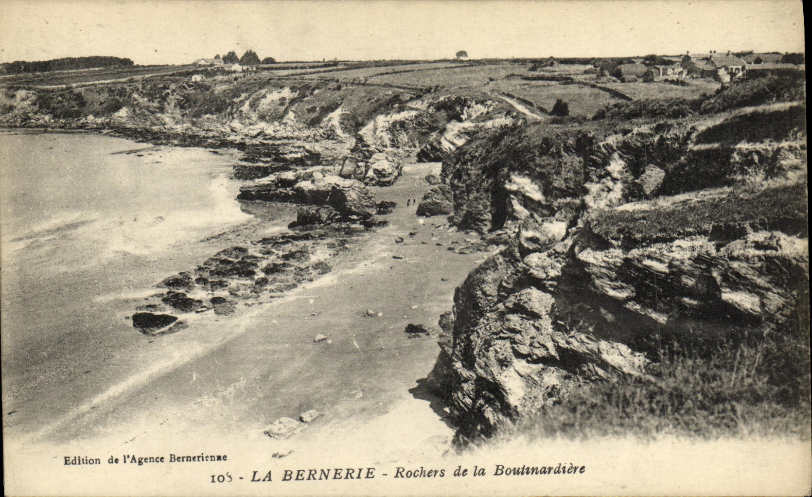 VINTAGE POSTCARD Bernerie Rocks of Bounardiere