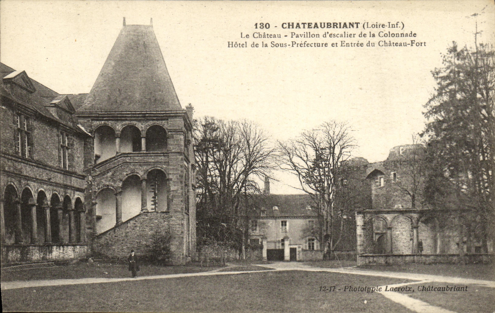 VINTAGE POSTCARD Chateaubriant the Castle House D staircase of the colonnade Hotel of under prefecture ety entered of the strong castle