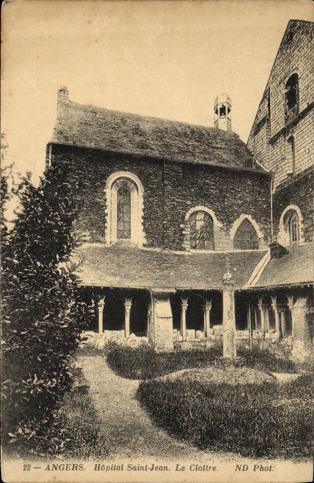 CPA Angers Hopital Saint Jean Le Cloitre