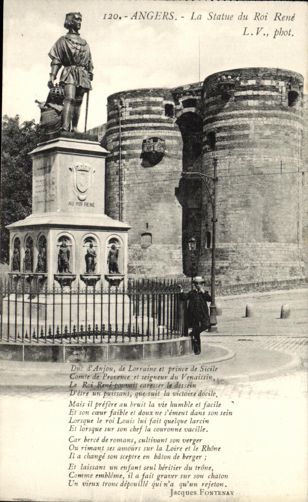 CPA Angers La Statue du Roi Rene