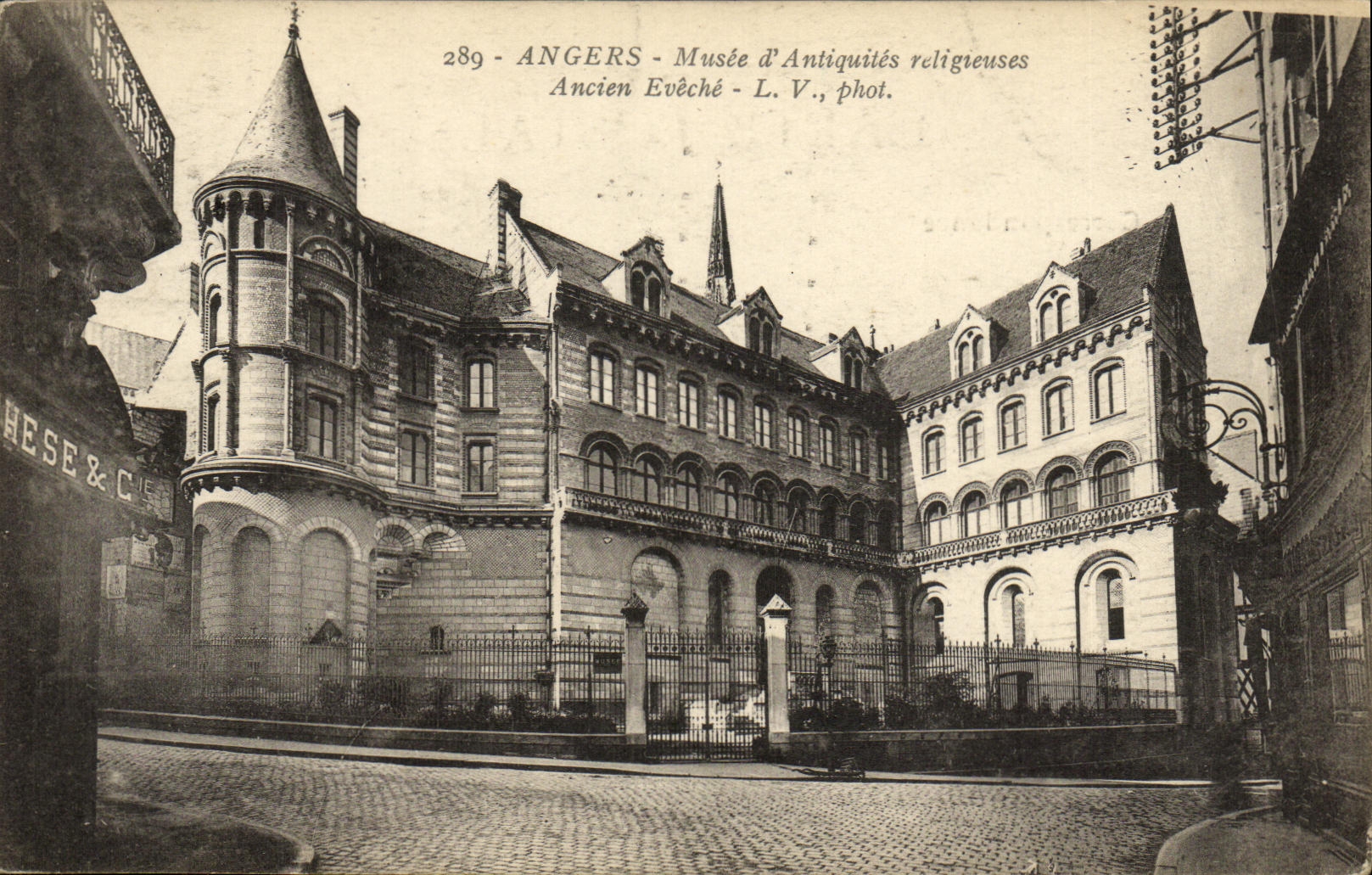 CPA Angers Musee d Antiquites religieuses Anciene eveche 