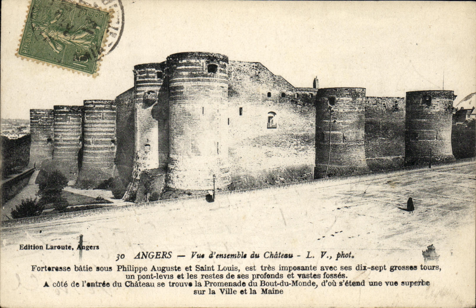 CPA Angers Vue d ensemble du chateau