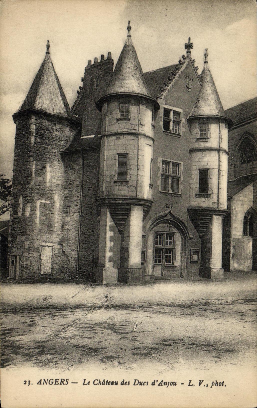 CPA Angers Le Chateau des ducs d Anjou