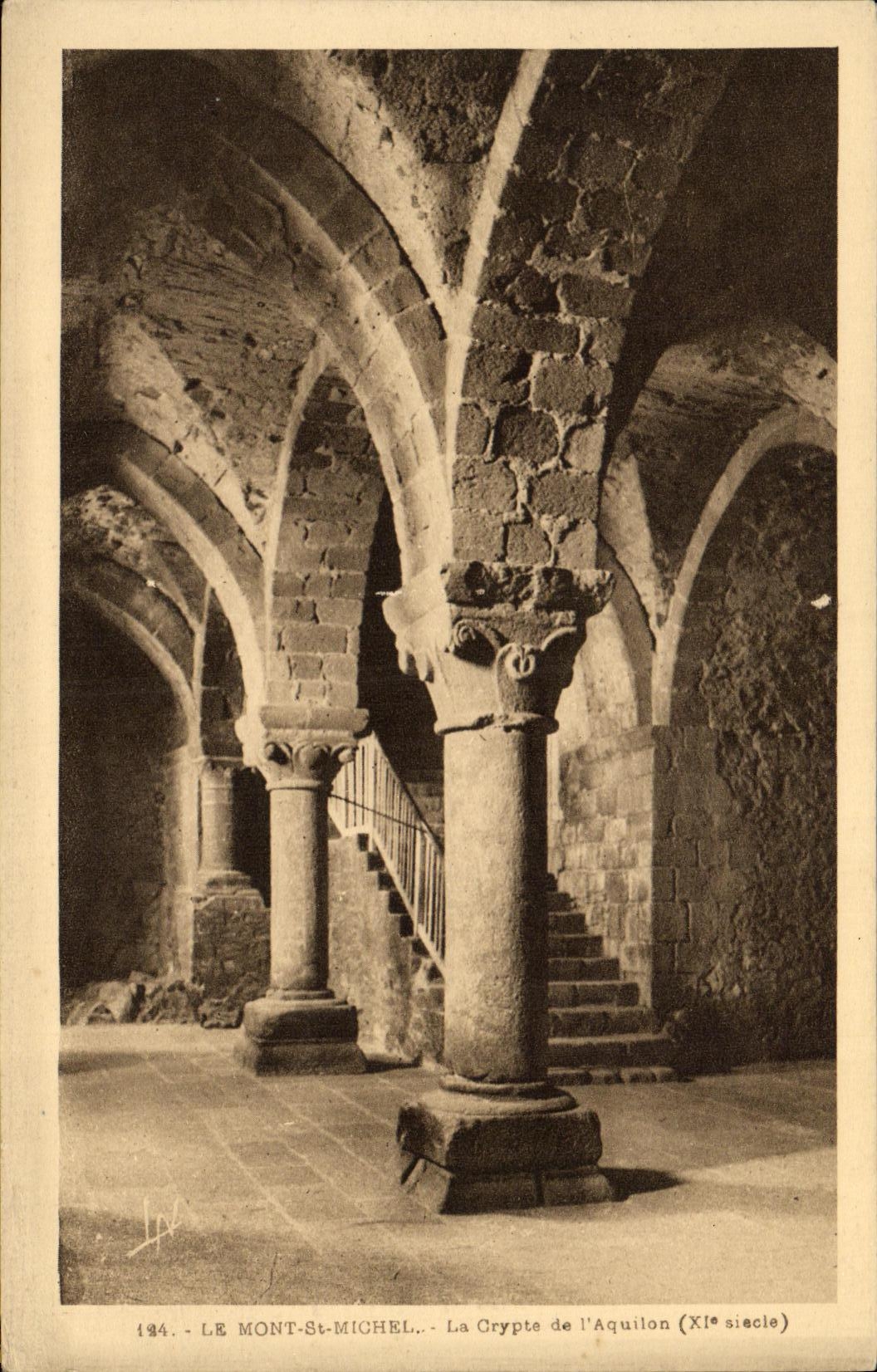 CPA Le Mont Saint Michel La Crypte de l Aquilon