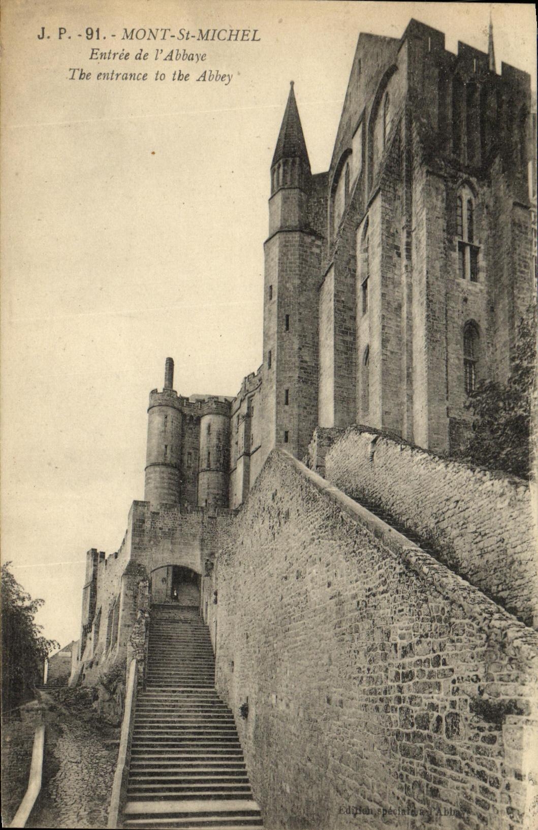 CPA Mont St Michel Entree de l Abbaye