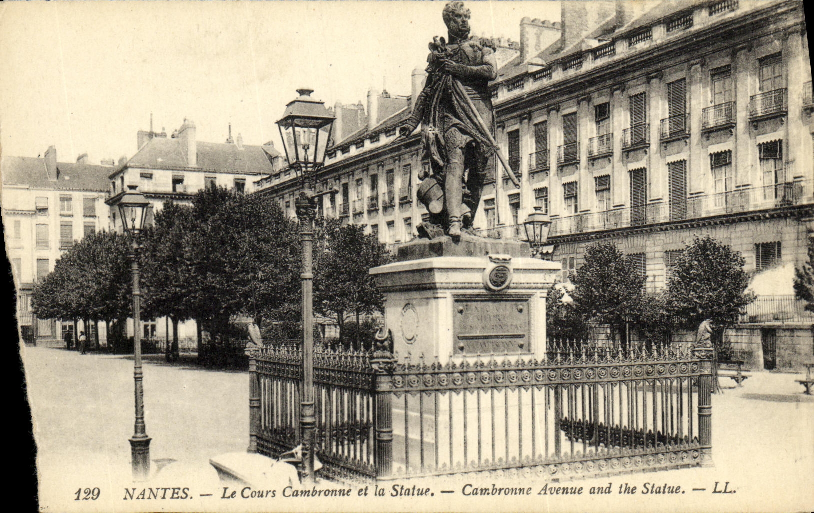 VINTAGE POSTCARD Nantes the Cambronne Course and the Statue