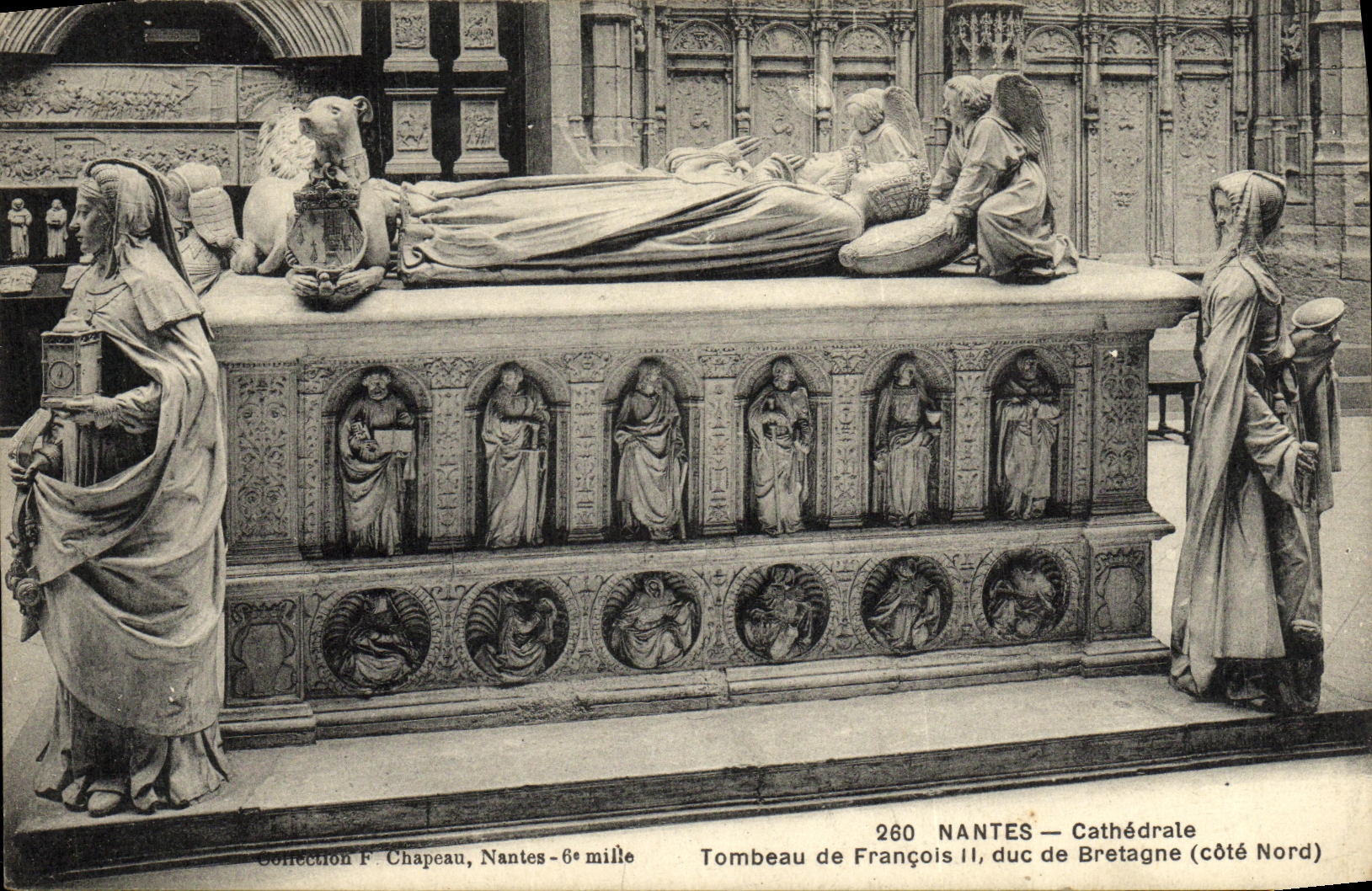 VINTAGE POSTCARD Nantes Cathedral Tomb of Francois L duke of Brittany