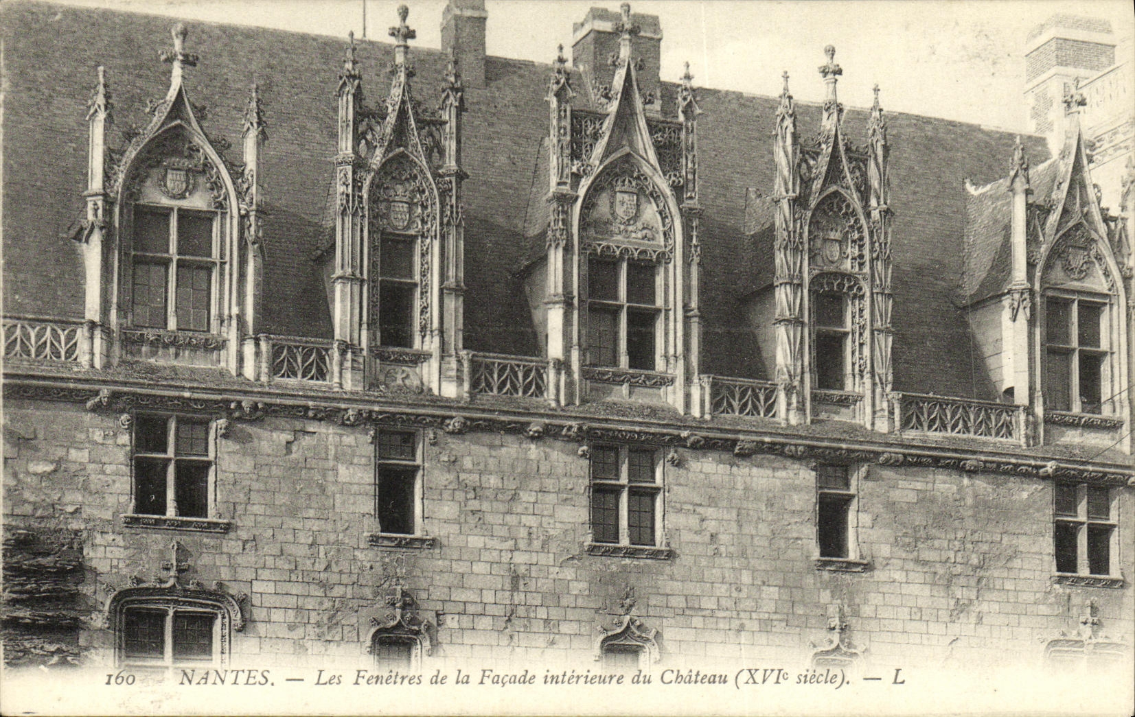 VINTAGE POSTCARD Nantes Windows of the interior Frontage of the Castle