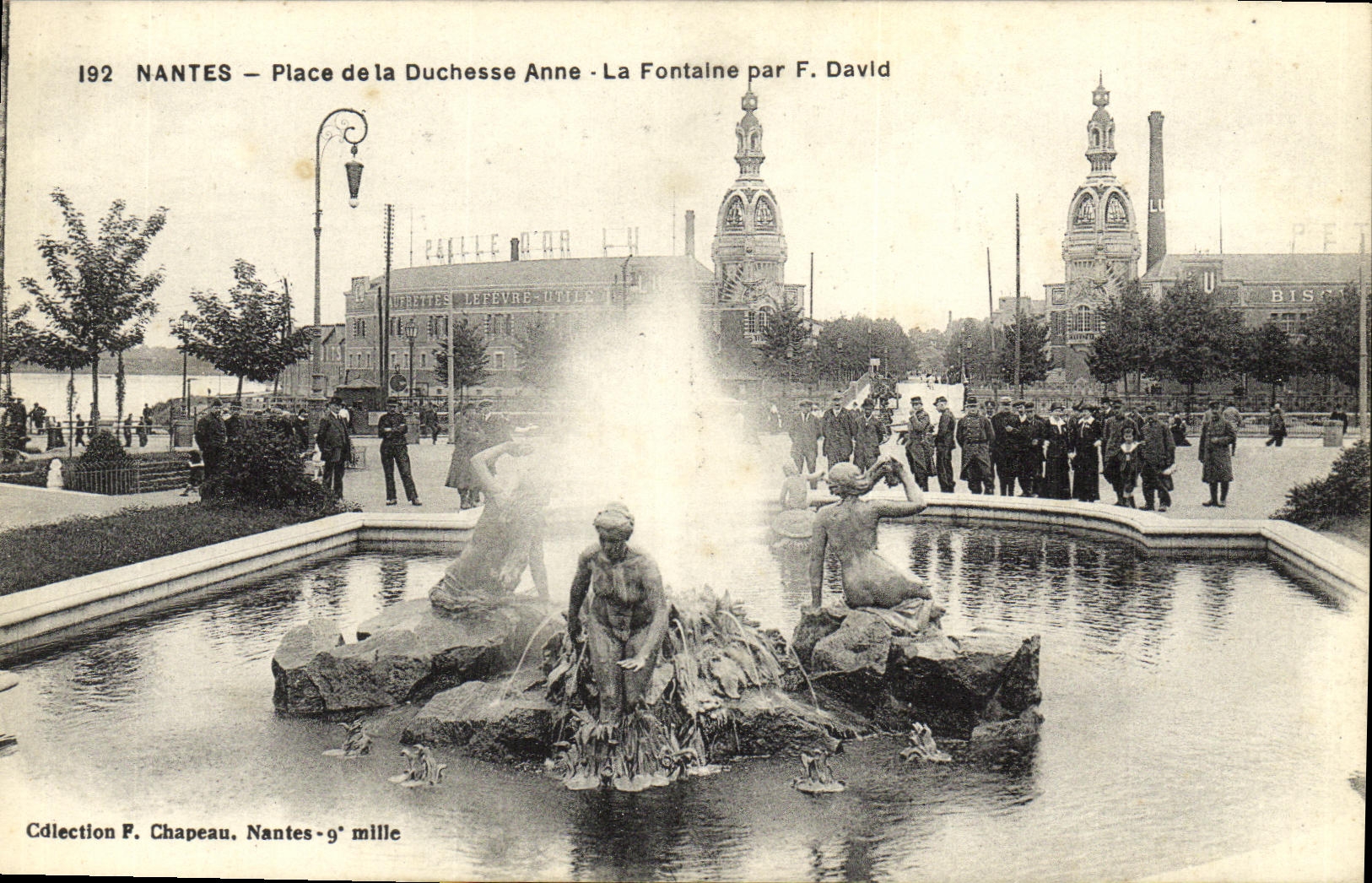 VINTAGE POSTCARD Nantes Places of the Duchess Anne the Fountain by F David