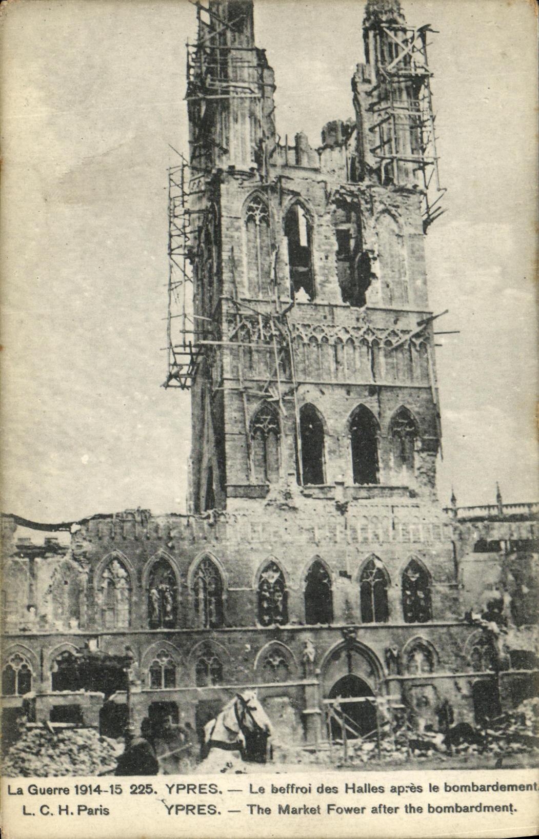VINTAGE POSTCARD Ypres the belfry after the Militaria bombardment