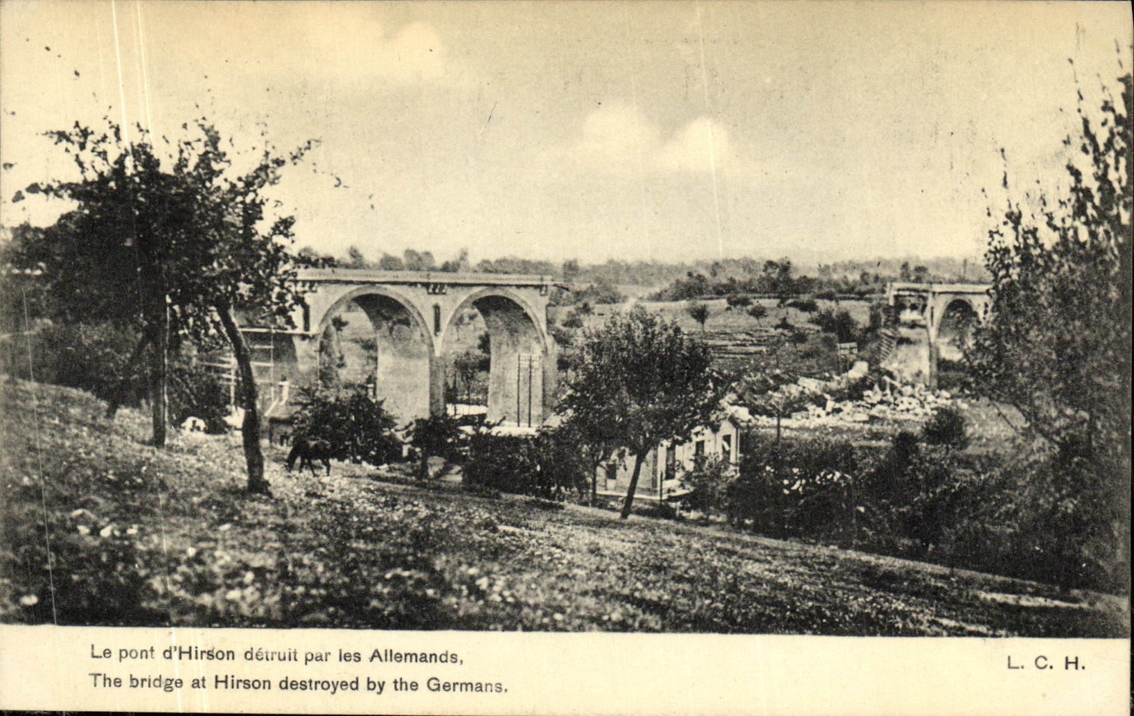 VINTAGE POSTCARD Militaria the Bridge D Hirson destroyed by the Germans