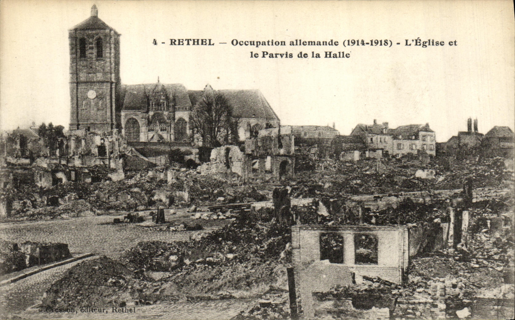 Ocupacion alemana L iglesia y el cuadrado de Militaria Rethel de la POSTAL de la VENDIMIA del mercado