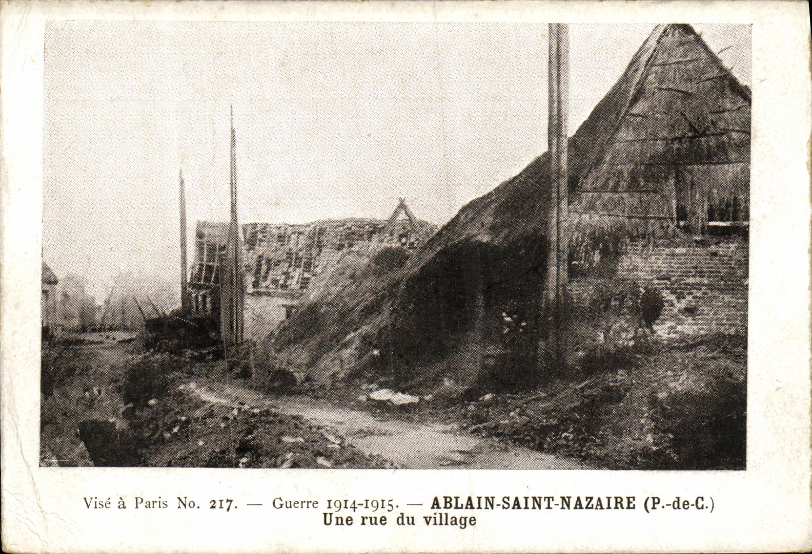 CPA Militaria Ablain Saint Nazaire Une rue du Village