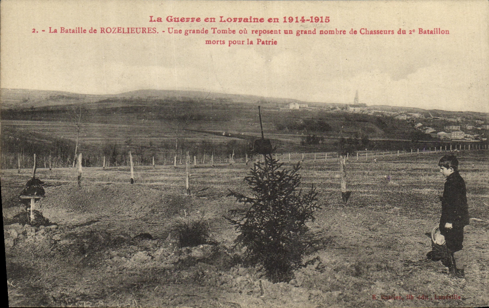 La POSTAL Militaria de la VENDIMIA la guerra en Lorena la batalla de la catarata grande de Rozelieures o reclina a una gran cantidad de cazadores