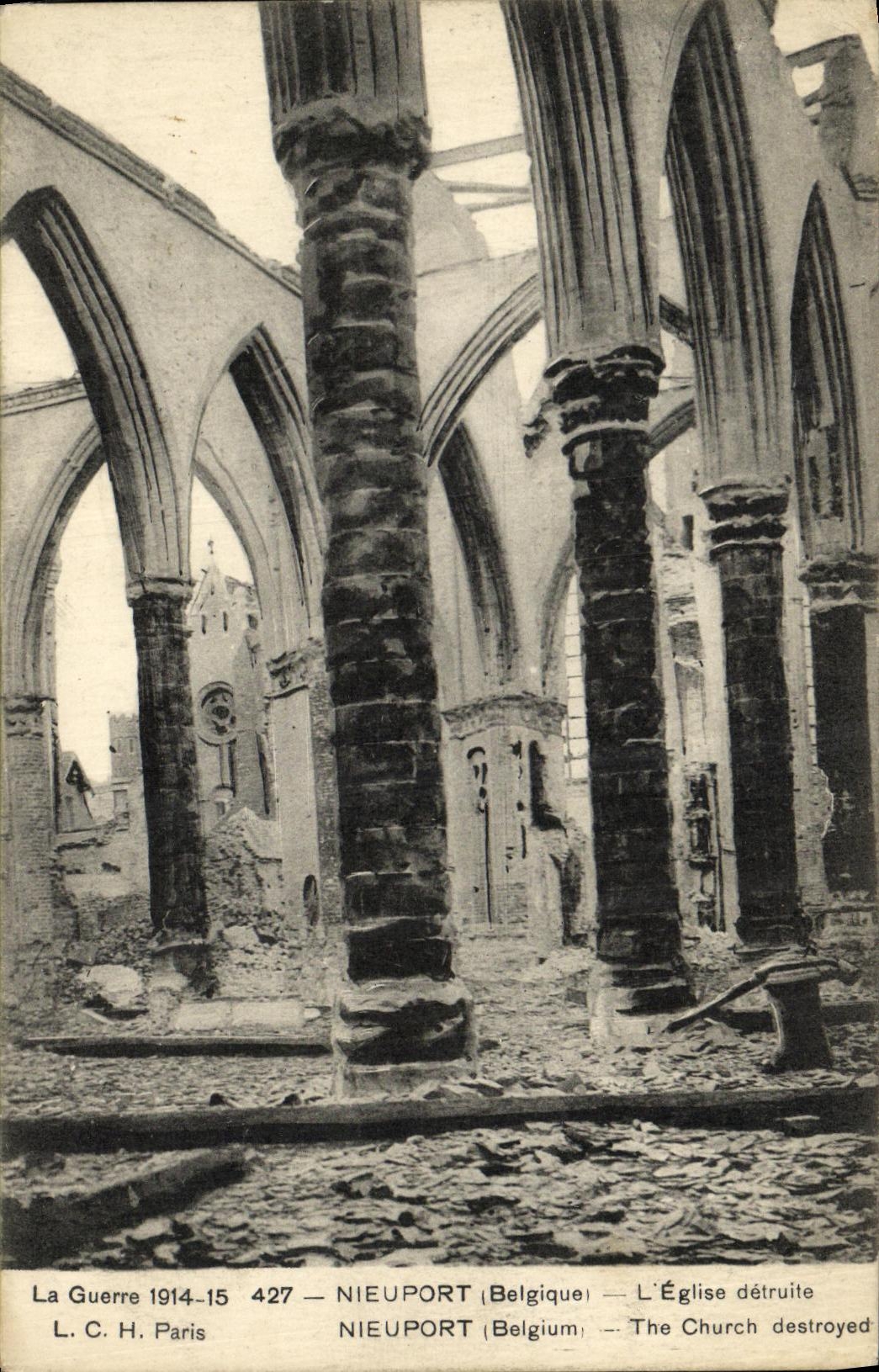 VINTAGE POSTCARD Militaria the War Nieuport Belgium L destroyed church