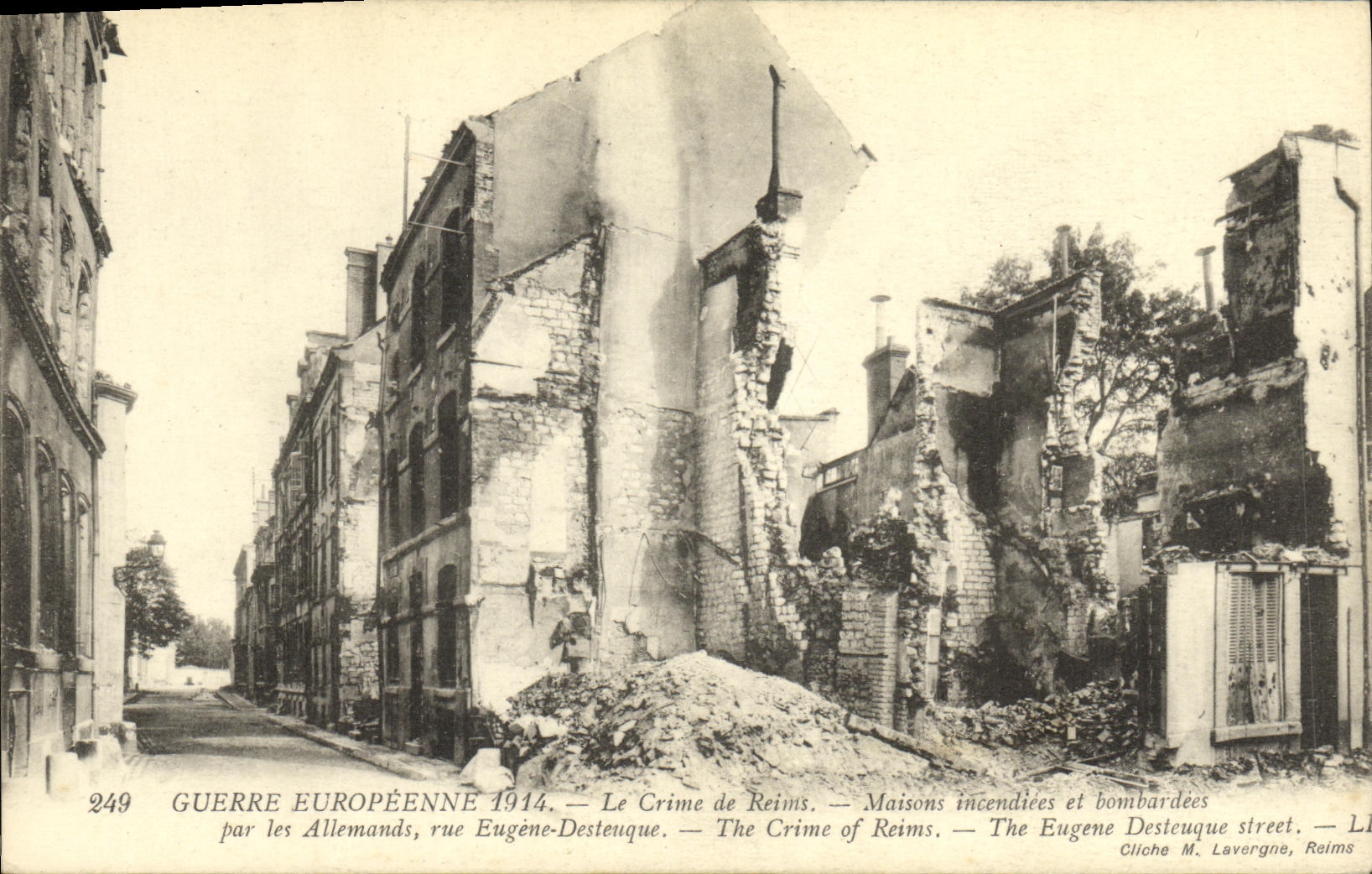 VINTAGE POSTCARD Militaria Rheims European War the Crime Burnt Houses Street Eugene Desteuque