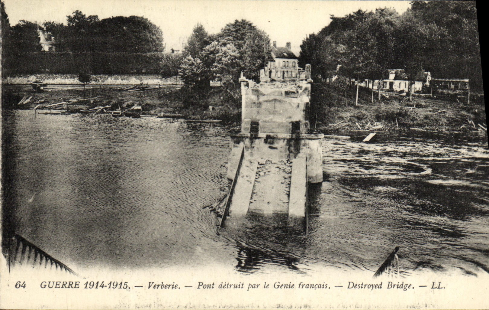 CPA Militaria Guerre Veberie Pont detruit par le Genie Francais
