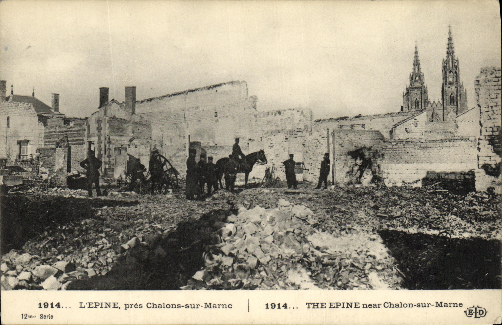 VINTAGE POSTCARD Militaria L Spine Close Trawl nets On the Marne