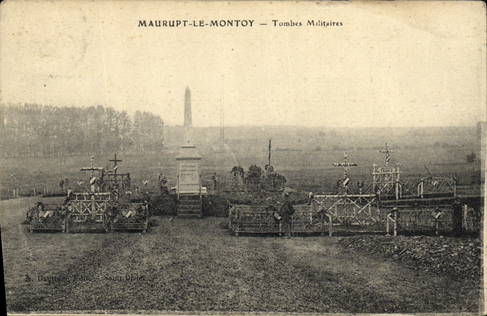 VINTAGE POSTCARD Militaria Maurupt Montoy Military Tombs