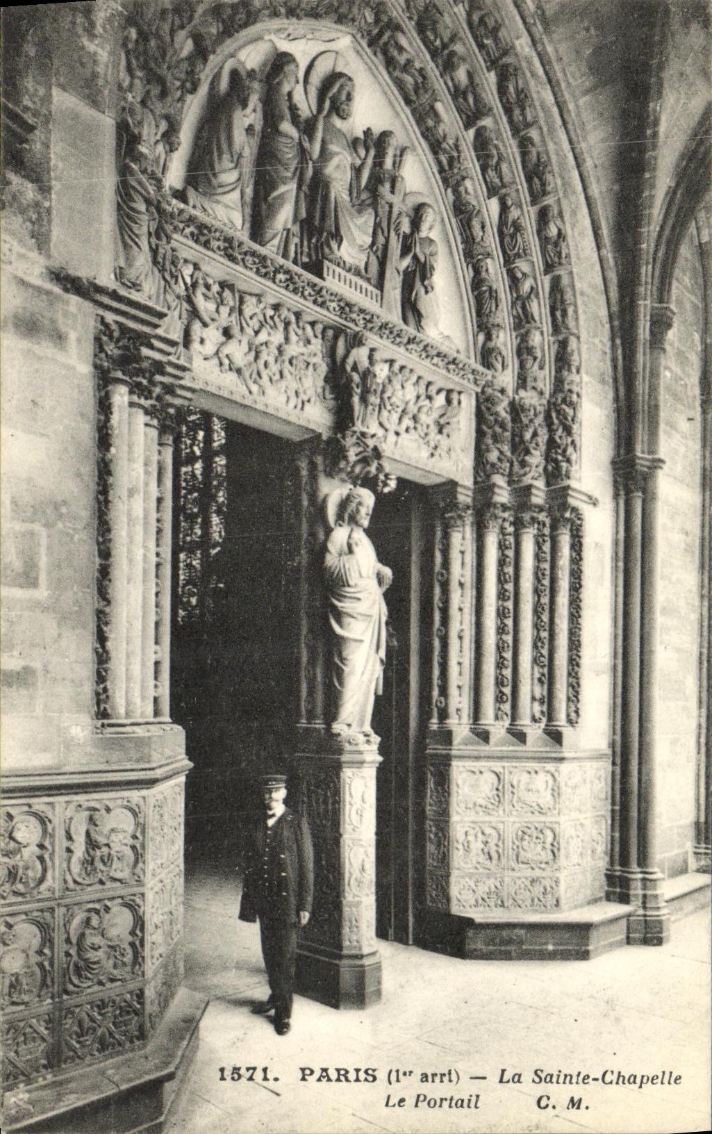 CPA Tresor La Sainte Chapelle Paris Le portail