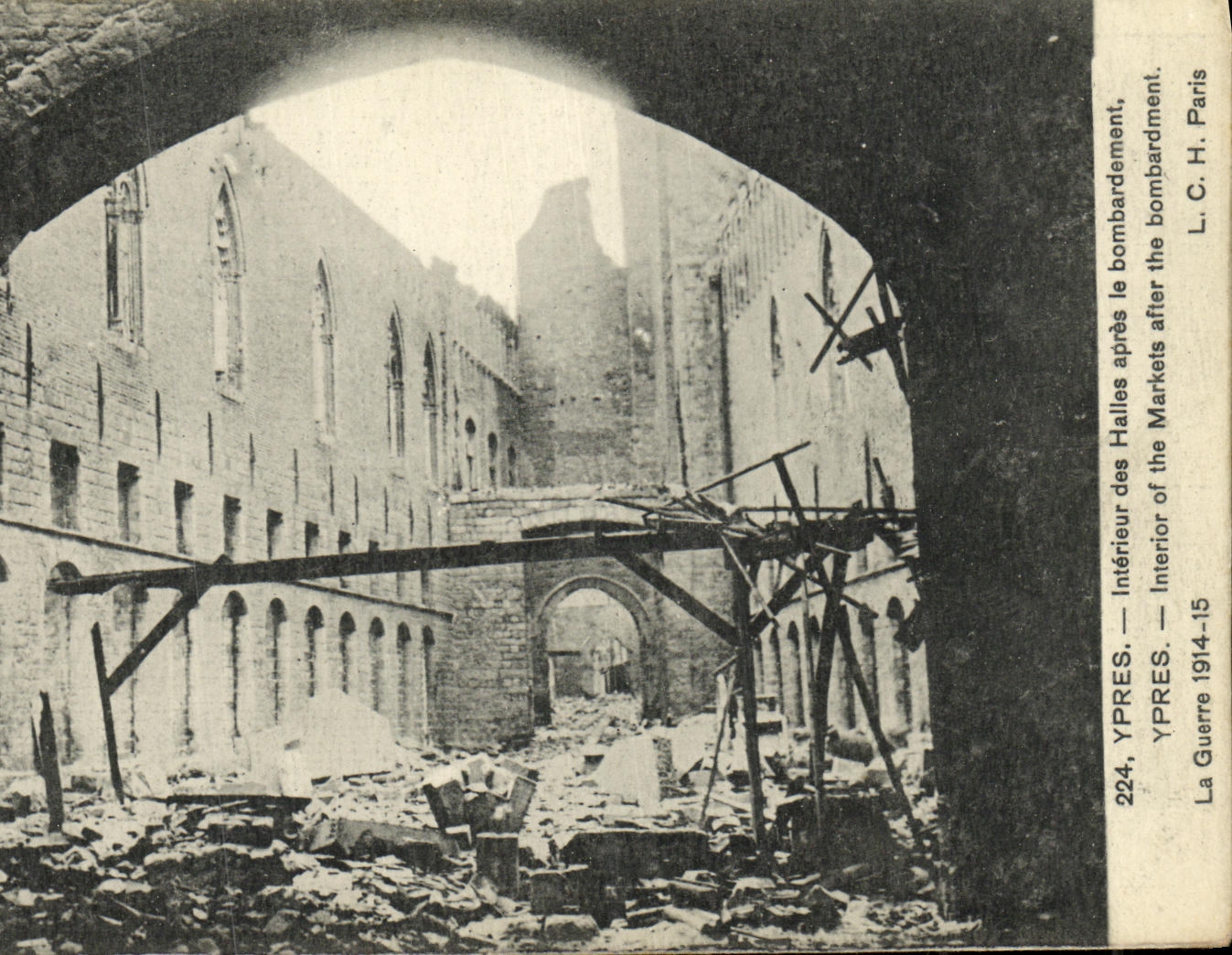 POSTAL Ypres interior de la VENDIMIA de los mercados despues del bombardeo de Militaria