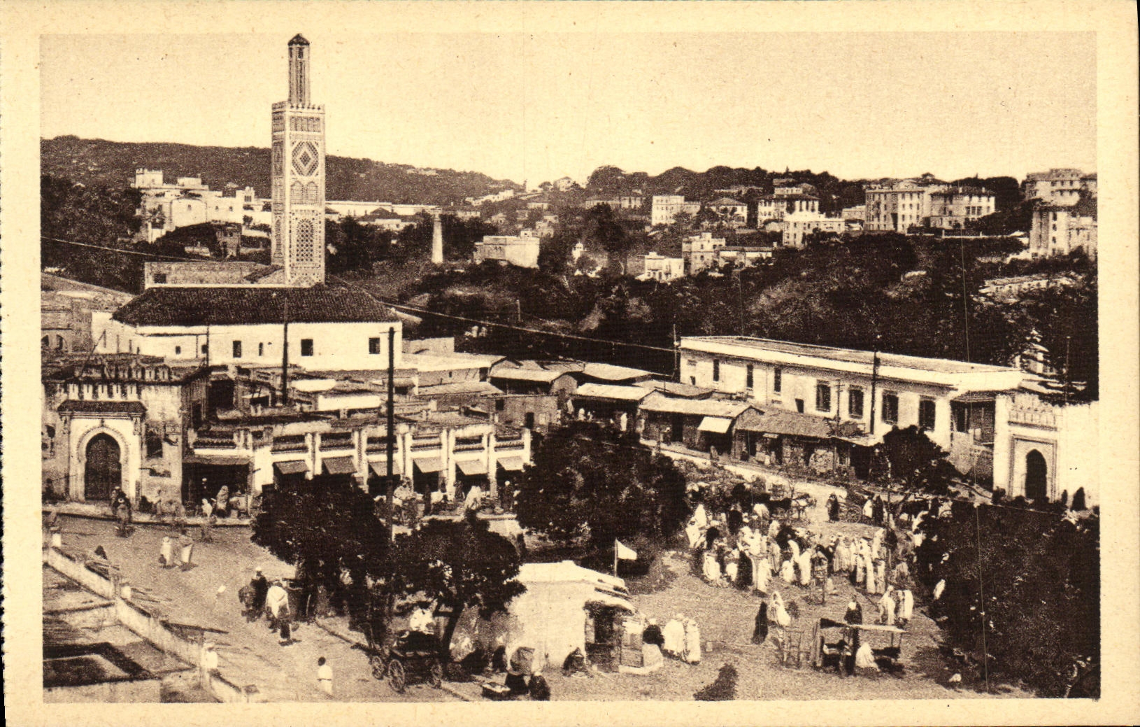 CPA Tanger La Grand Sokko la Mendoubia et le Marshan